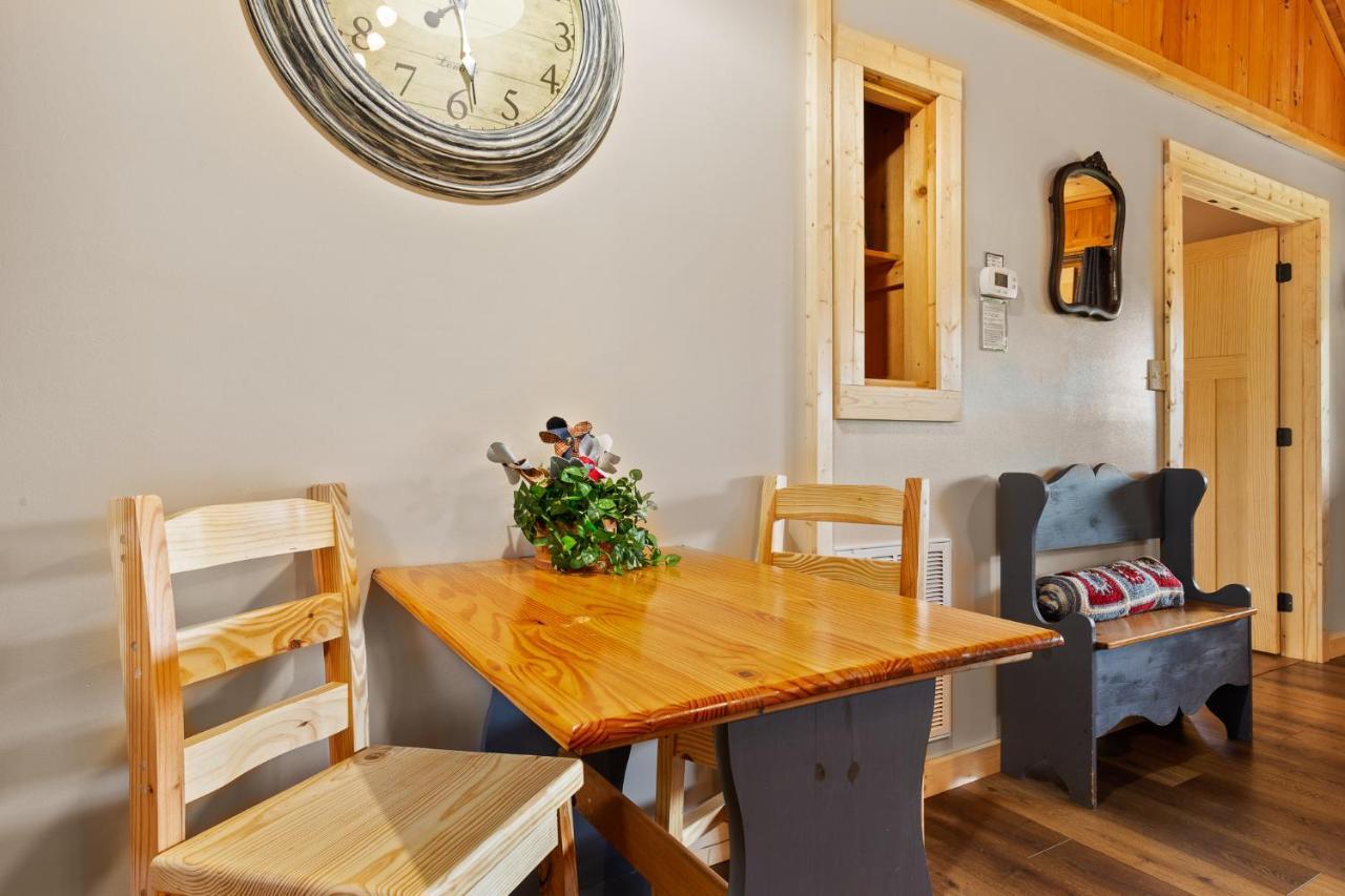 Nestled Inn McCookville Zewnętrze zdjęcie